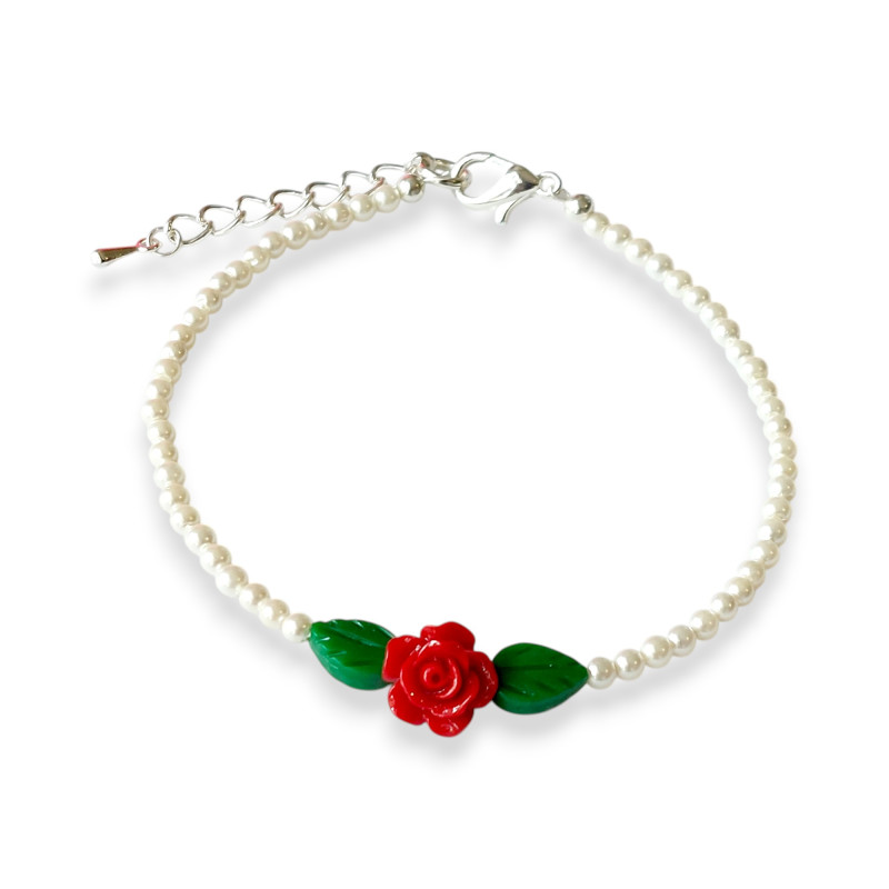 Red Rose Pearl Beaded Vintage Style Bracelet Red Rose Pearl Beaded Vintage Style Bracelet