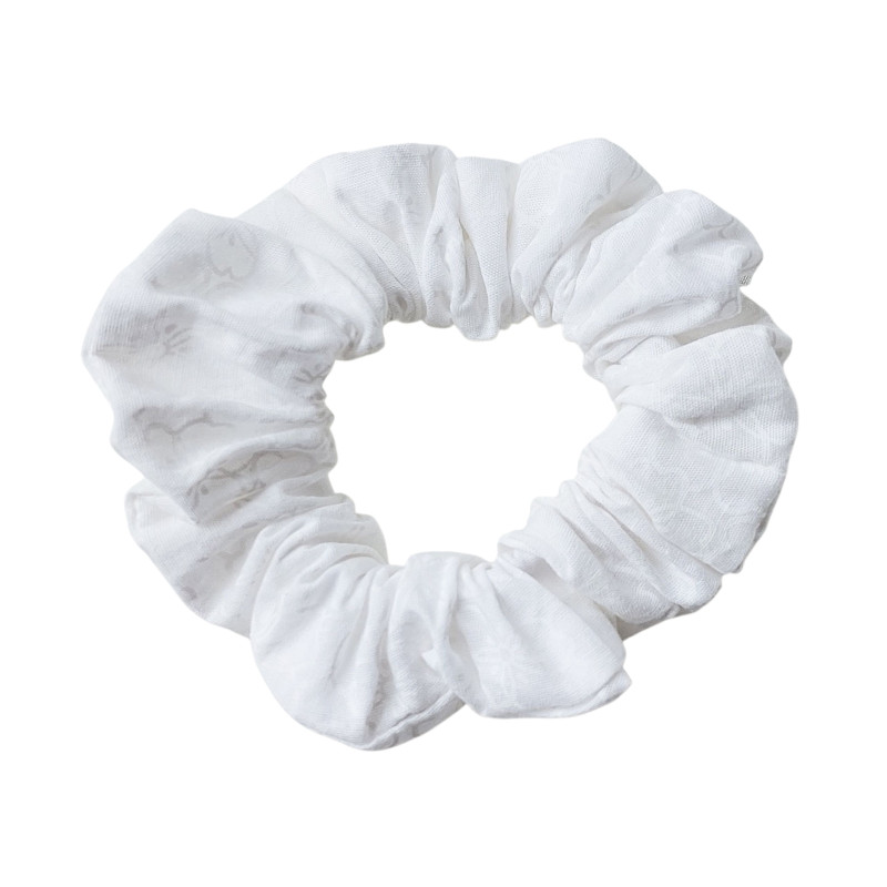 White Floral Scrunchie White Floral Scrunchie